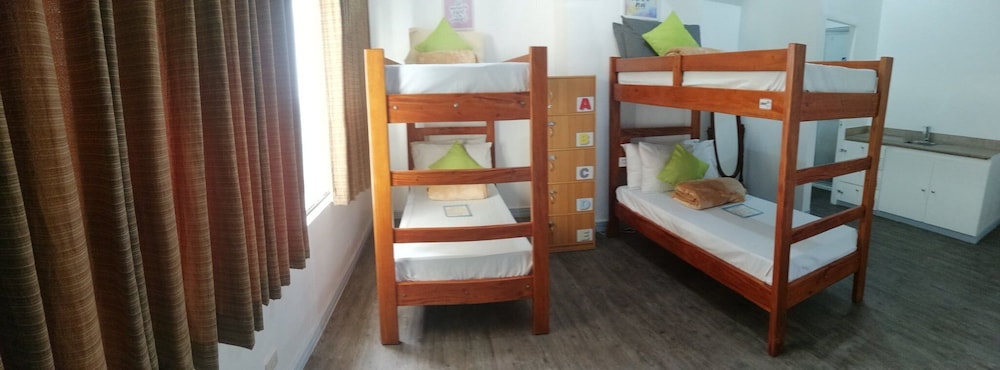 1 Bed in an 8-Bed Mixed Dorm photo 2