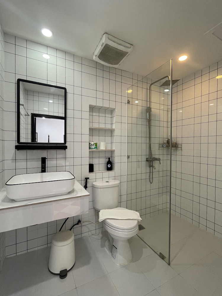 Family Triple Room, City View - Photo 7