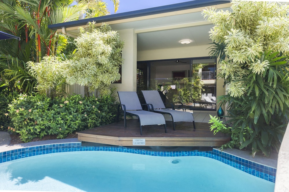 1 Bedroom Pool Entry - Photo 21