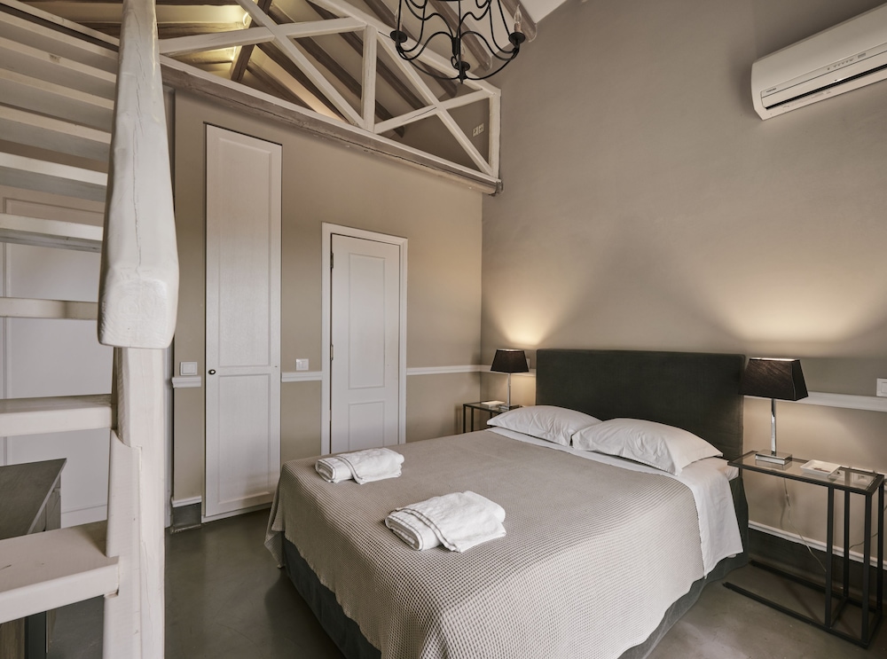 Classic Quadruple Room, Ensuite (Suite 2)