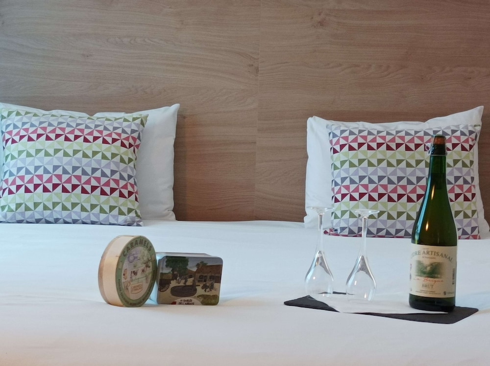 Superior Room, 1 King Bed - Photo 5