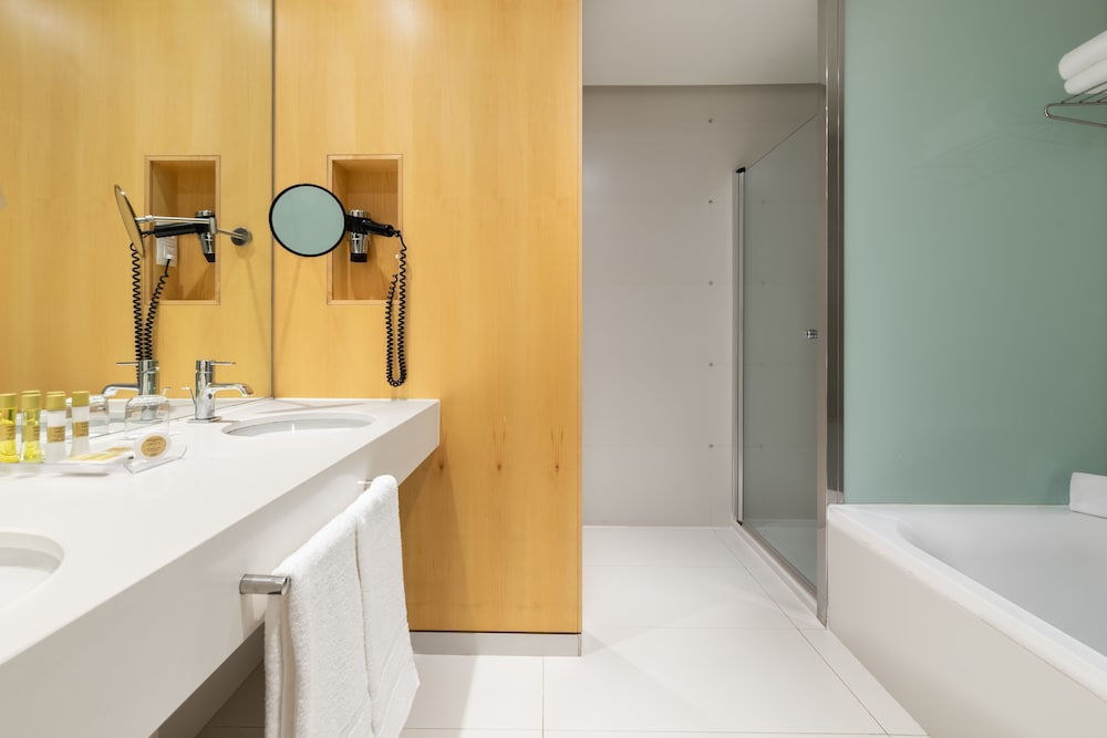 Family Suite (Executive) - Photo 6