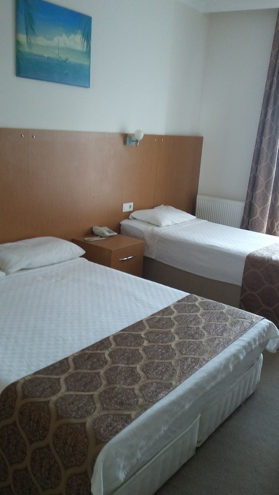 Standard Triple Room photo 3