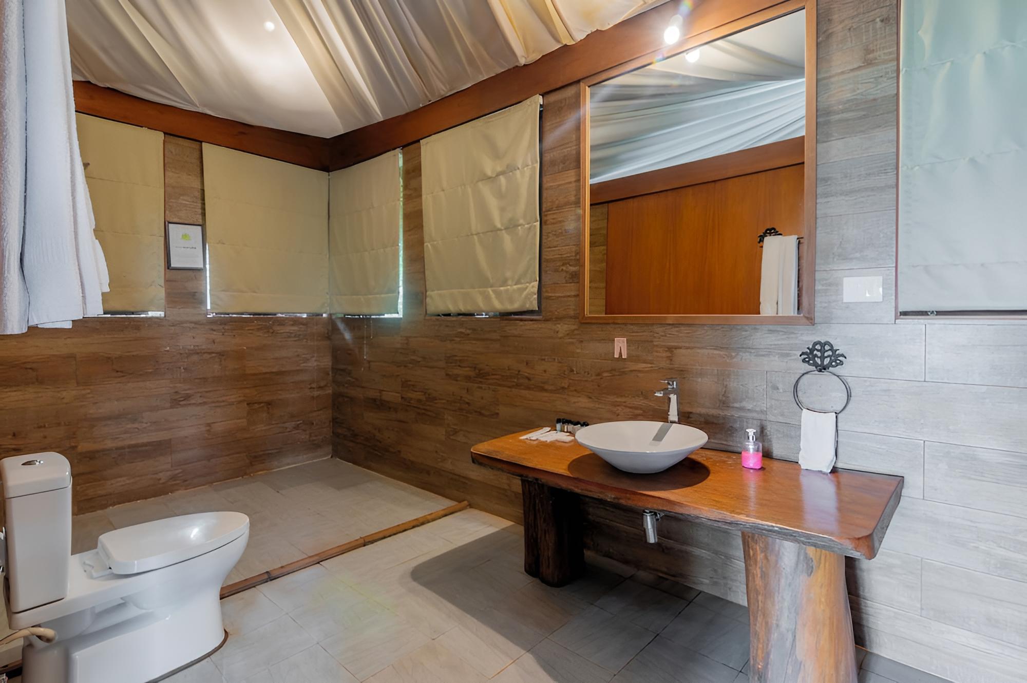 Luxury Tree House photo 2