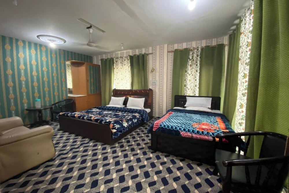 Deluxe Triple Room - Photo 2