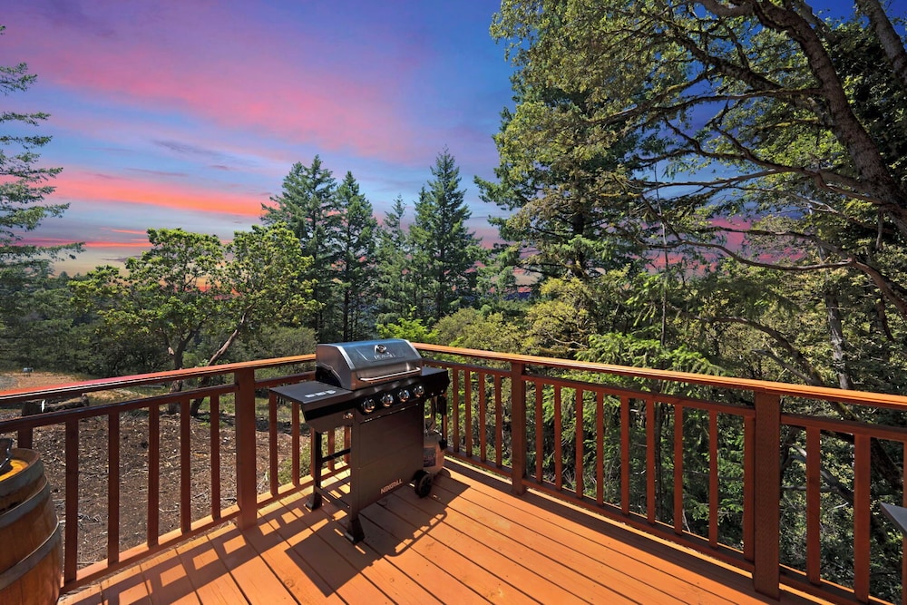 Mays Luxury Sunset Cabin with Loft photo 3