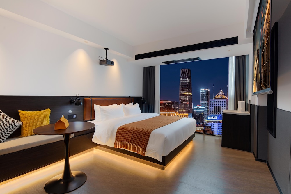 Superior Double Room, City View photo 3