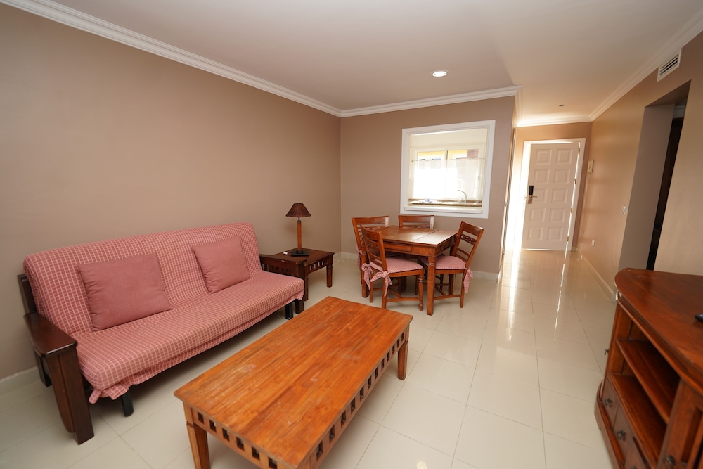 Family Bungalow photo 2