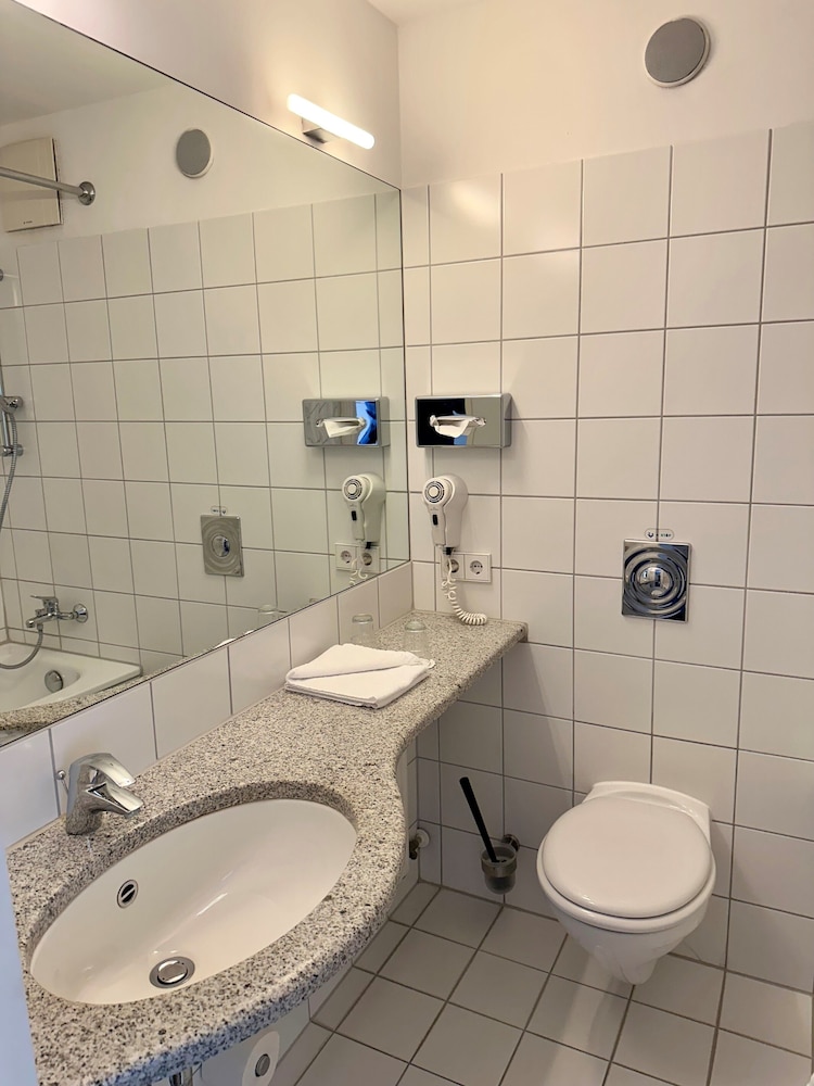 Superior Double or Twin Room - Photo 4