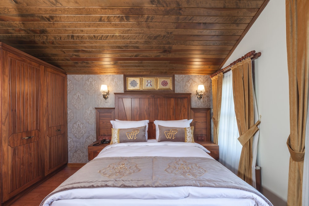 Deluxe Double Room, City View photo 1