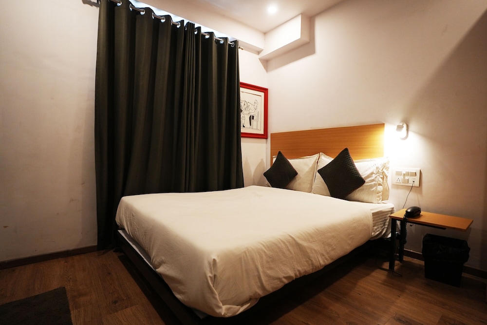 Deluxe Room - Photo 1