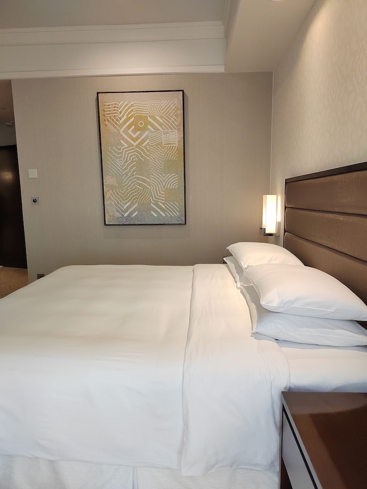 Regency, Suite, 1 King Bed