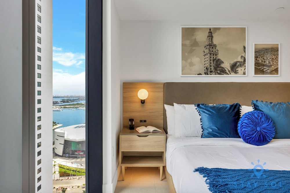 Classic Apartment, 1 Bedroom, Balcony, City View photo 1