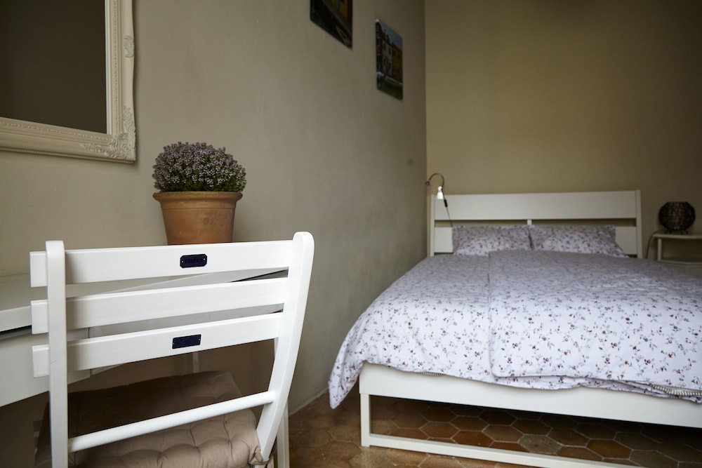 Basic Double Room, 1 Double Bed photo 2