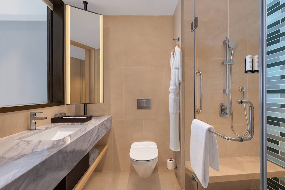 Standard Room, 1 King Bed, City View - Photo 6