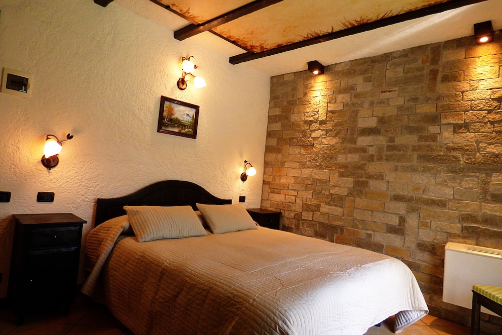 Classic Room, Lake View photo 3
