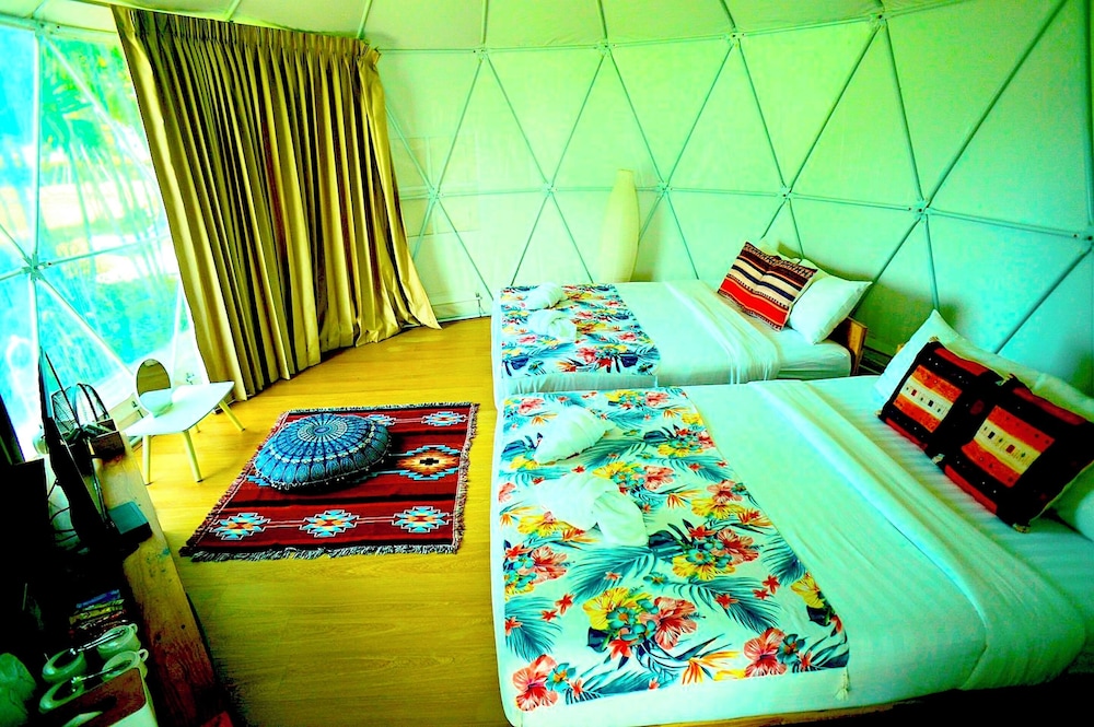 Family Yurt Tent Garden View - Photo 1