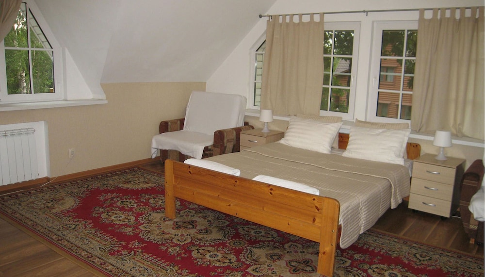 Family Room photo 1