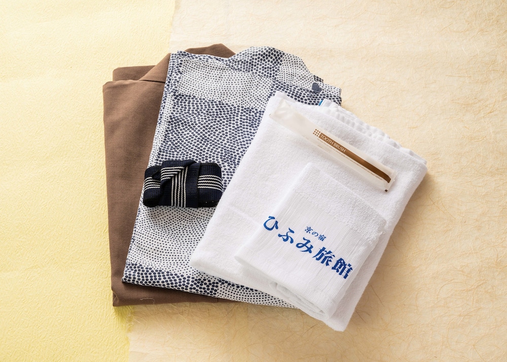 Japanese-Style Room, Shared Bathroom (7 Tatami Mats) thumbnail 6