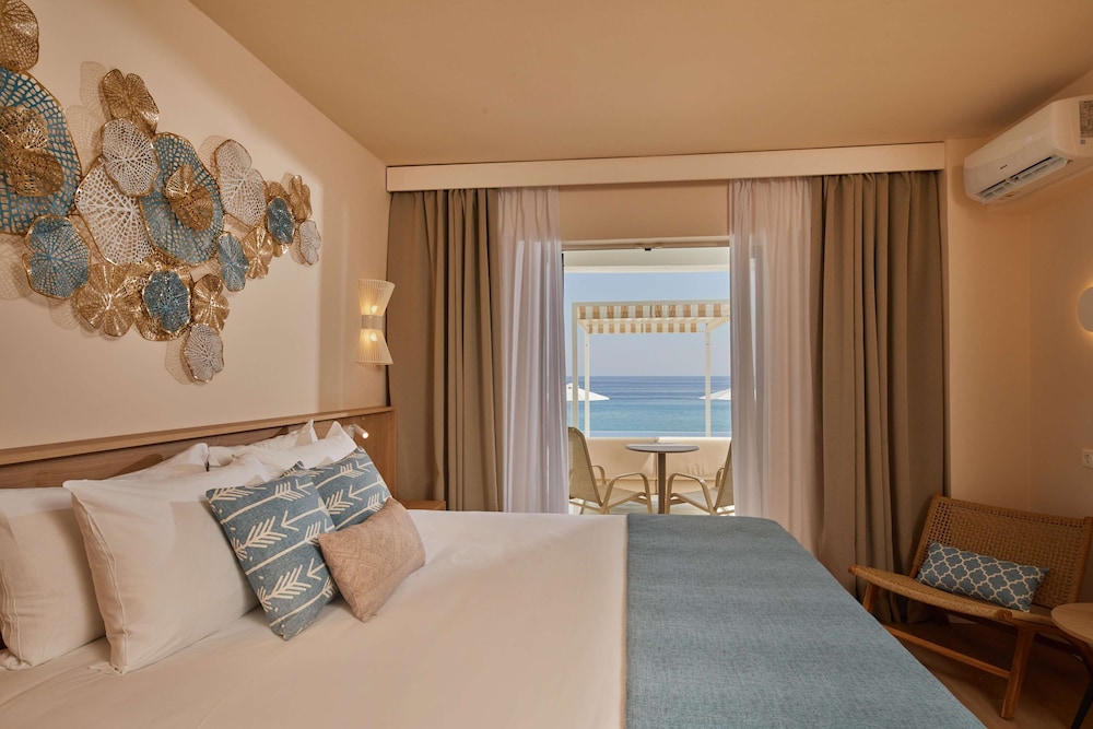 Junior Suite, Balcony, Sea View (2 Adults - Swim up - My Favorite Club) - Photo 5