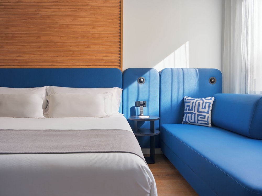 Superior Room (Rambla View) - Photo 2
