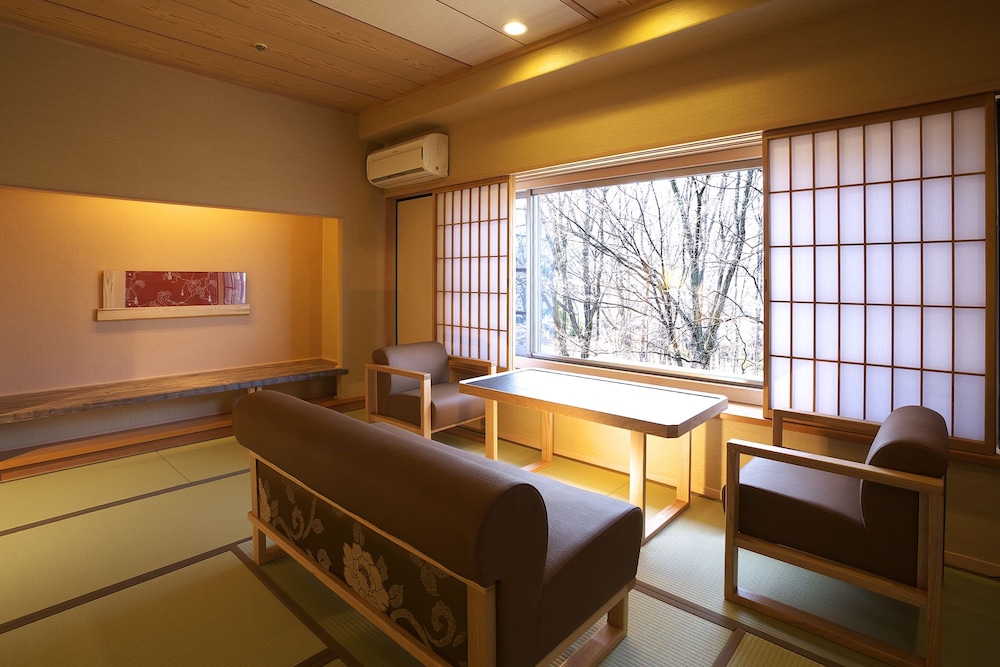 Taisho Modern Japanese Style Room (12 tatami mat), Non Smoking photo 2