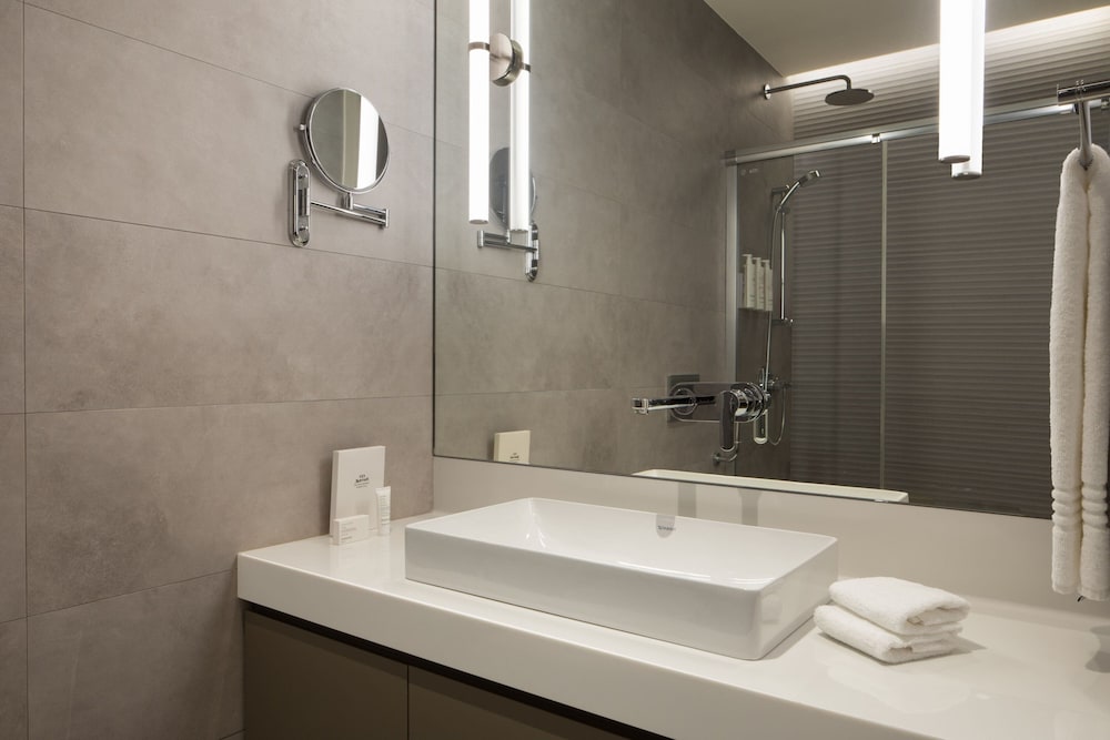 Apartment, 1 Bedroom, City View thumbnail 6
