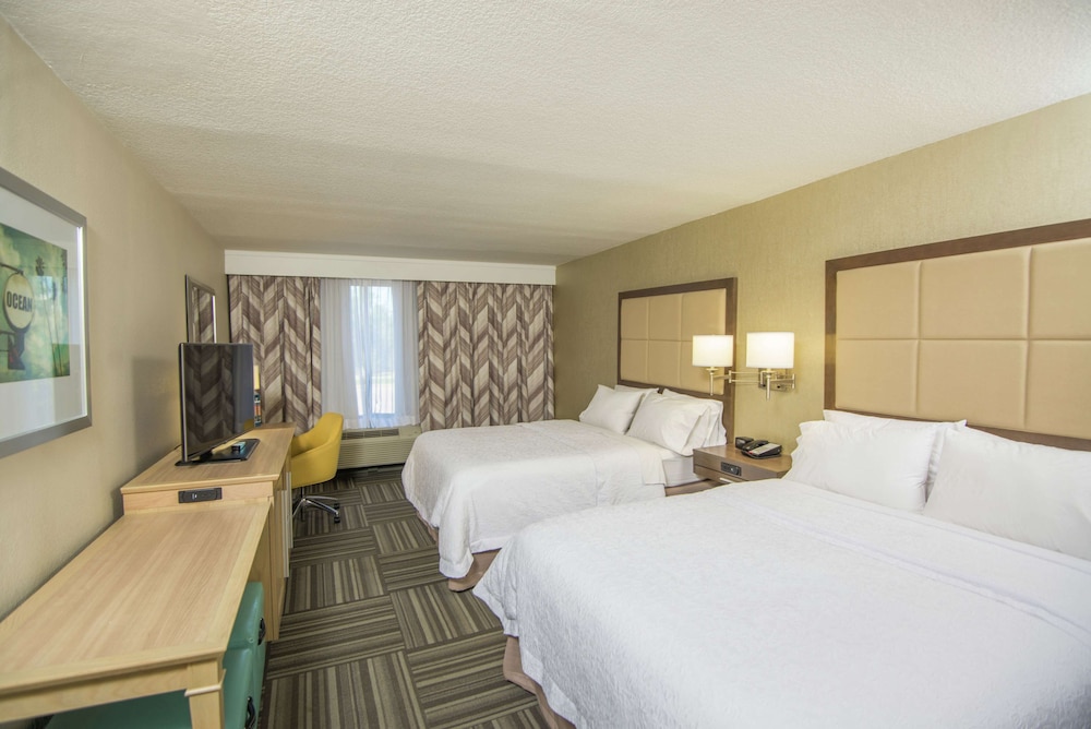 Room, 2 Queen Beds, Non Smoking, Refrigerator & Microwave - Photo 1