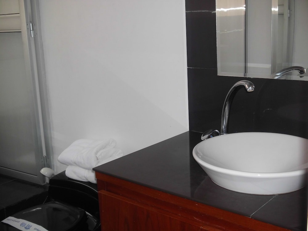 Two Queen Rooms with Ensuites photo 2