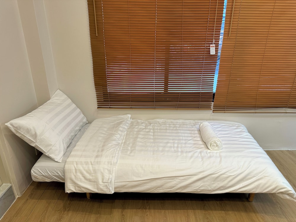 Superior Room, 1 Queen Bed with Sofa bed photo 3