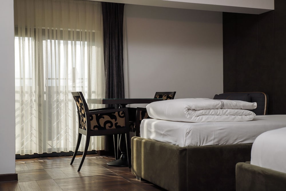 Deluxe Triple Room photo 3