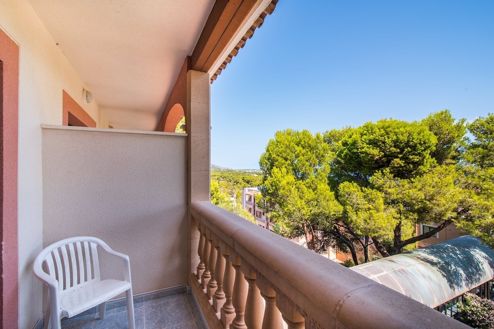 Double Room, Terrace (2 Adults + 1 Child) photo 2