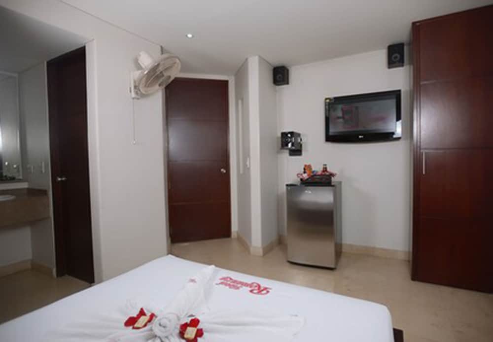 Double Room (Fan) photo 1