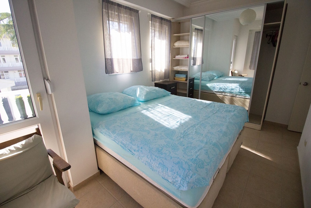 Apartment photo 1