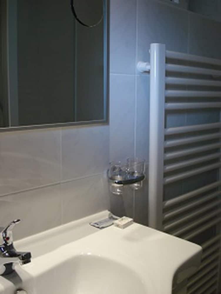 Standard Single Room photo 2