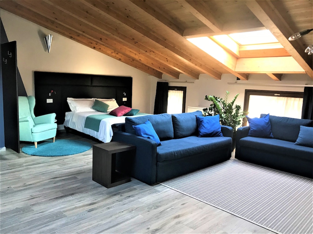 Executive Apartment (Suite) photo 3