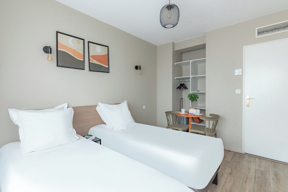 Twin Room photo 2