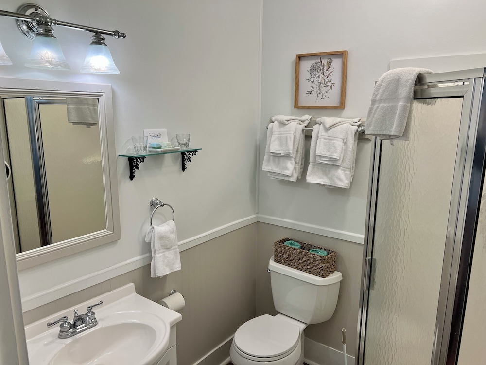 Champlain Room photo 2