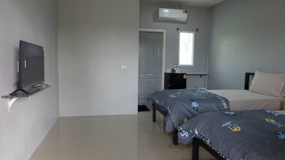 Superior Room, 2 Twin Beds - Photo 13