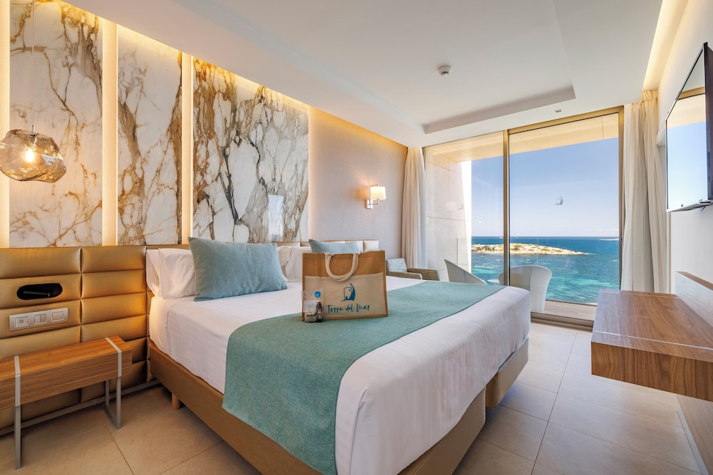 Junior Suite, Sea View - Photo 1