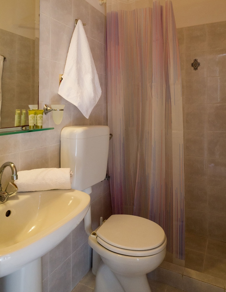 Double Or Twin Room photo 3