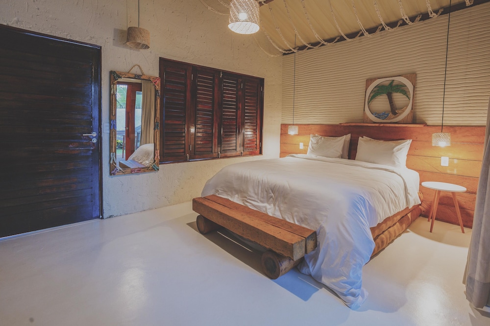 Deluxe Chalet, 1 King Bed, Private Pool, Lagoon View photo 3