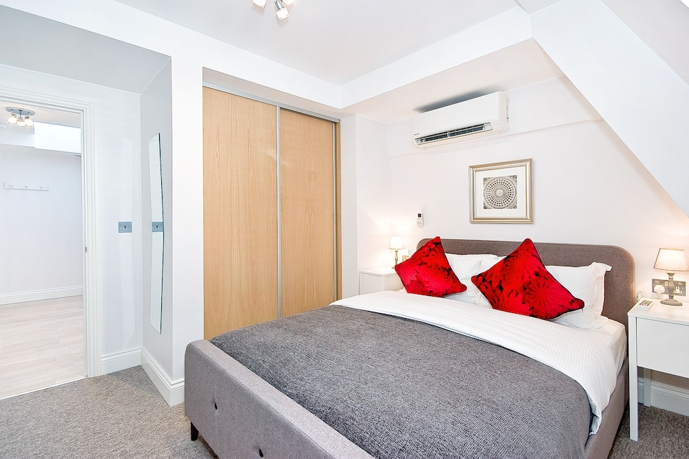 Eldon Chambers Flat 2 photo 2