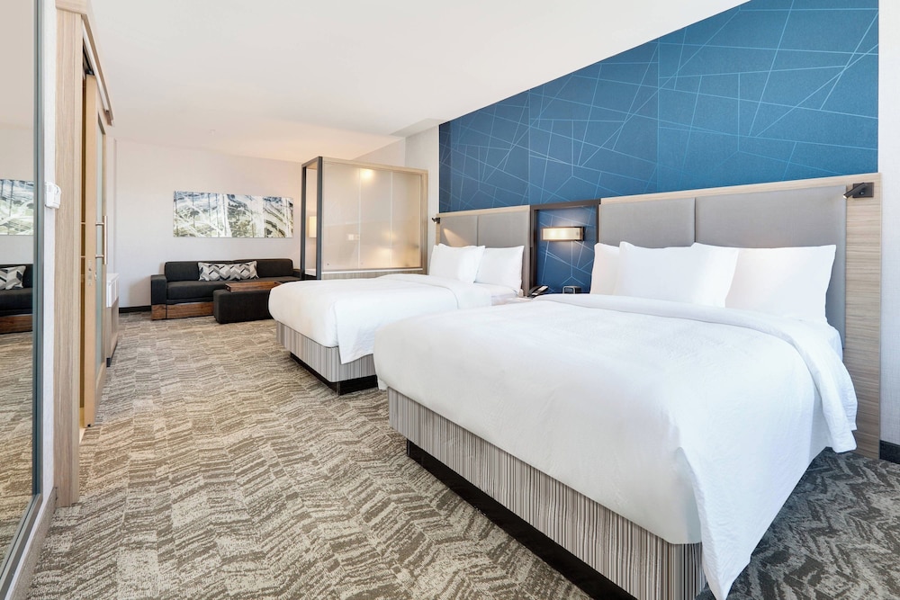 Suite, 2 Queen Beds