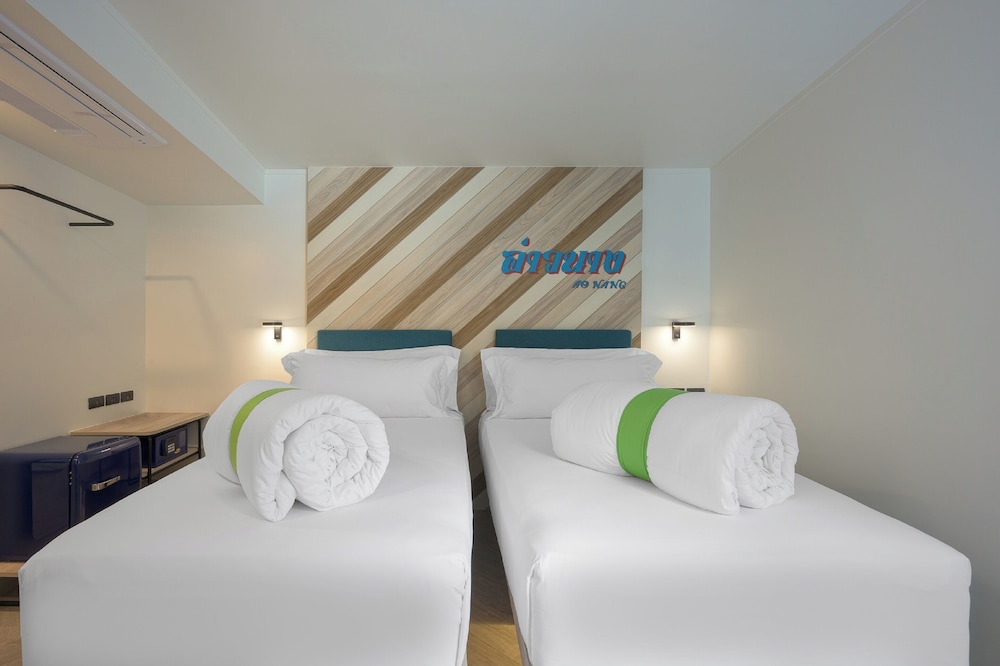Room, 2 Twin Beds (COSI) - Photo 3