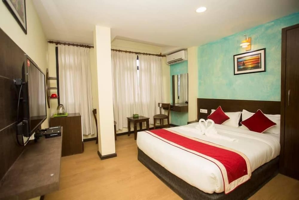 Honeymoon Room, 1 Bedroom, Non Smoking (AC) photo 1