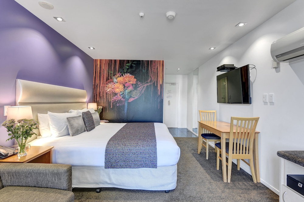 Riverfront Studio Spa photo 2