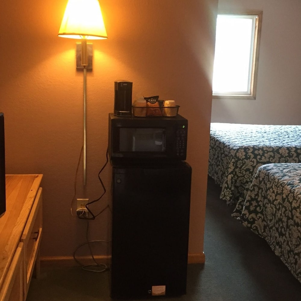 Standard Room, 2 Double Beds, Refrigerator & Microwave photo 2