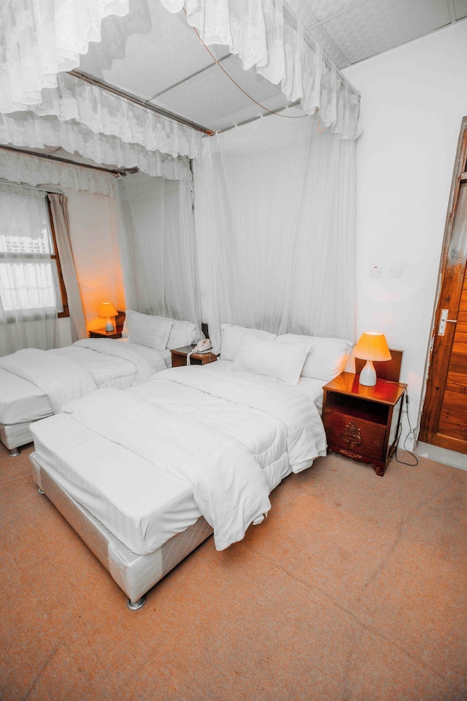Twin Room, Balcony, Garden View
