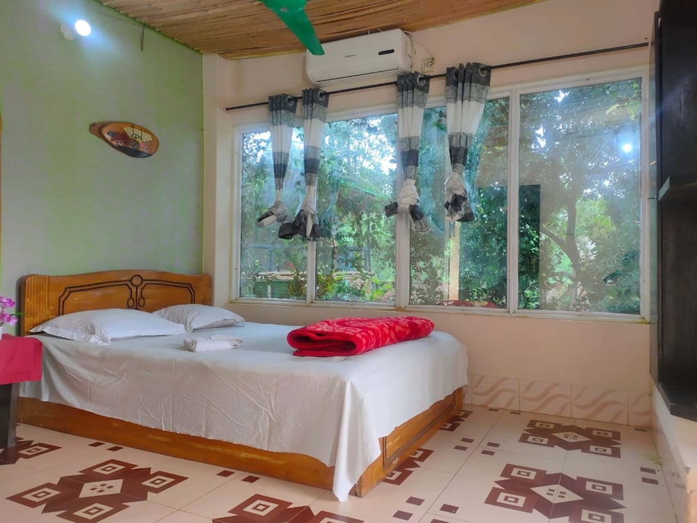 Deluxe Room, Hill View photo 3